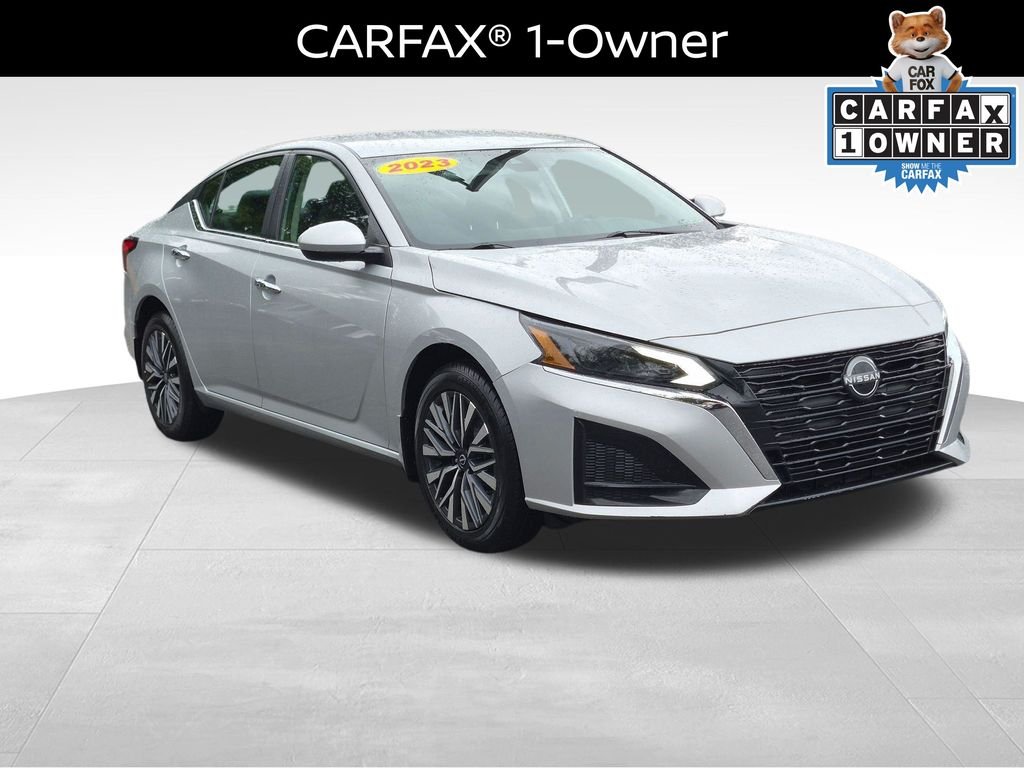 Certified Used 2023 Brilliant Silver Metallic Nissan 2.5 SV image 5