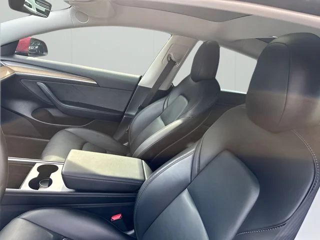 Used 2022 Red Tesla Performance image 10