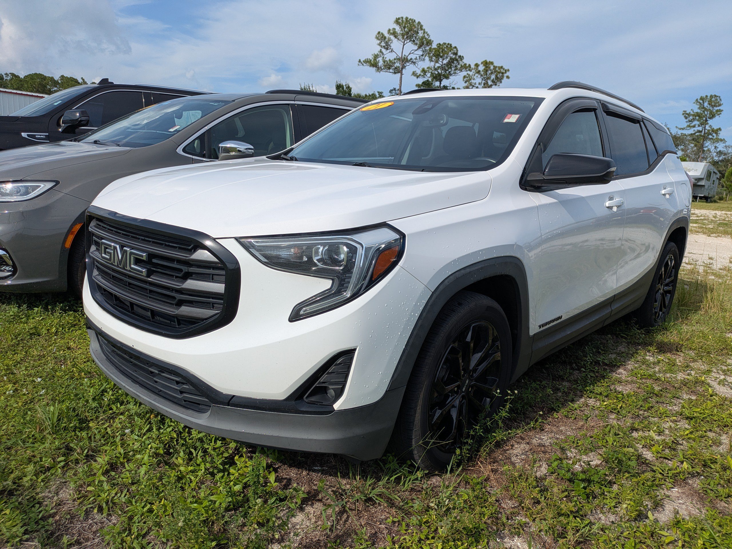 Used 2021 Summit White GMC SLT image 6