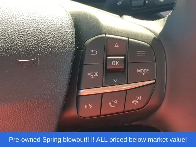 Used 2025 Red Ford XLT image 27