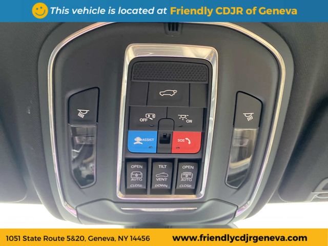 Used 2025 Gray Jeep Limited image 21