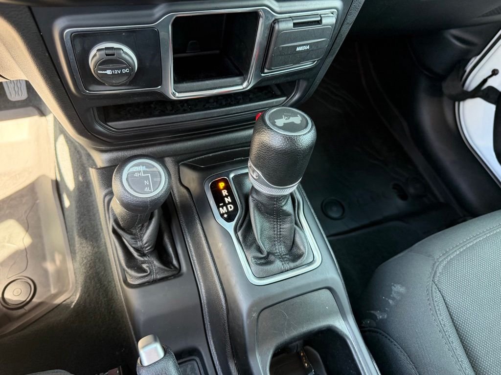 Used 2022 Bright White Clearcoat Jeep Unlimited Sport image 24