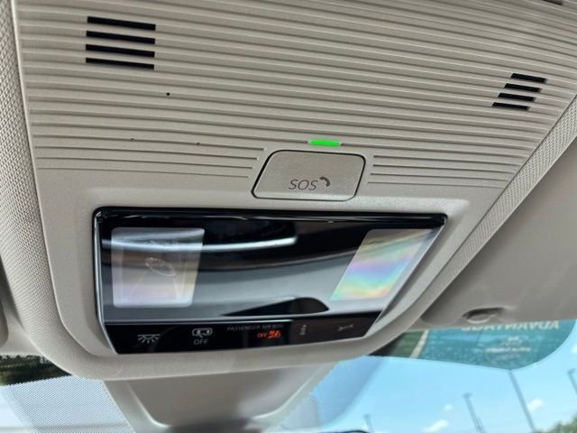 New 2026 Opal White Pearl Volkswagen SE w/Technology image 23