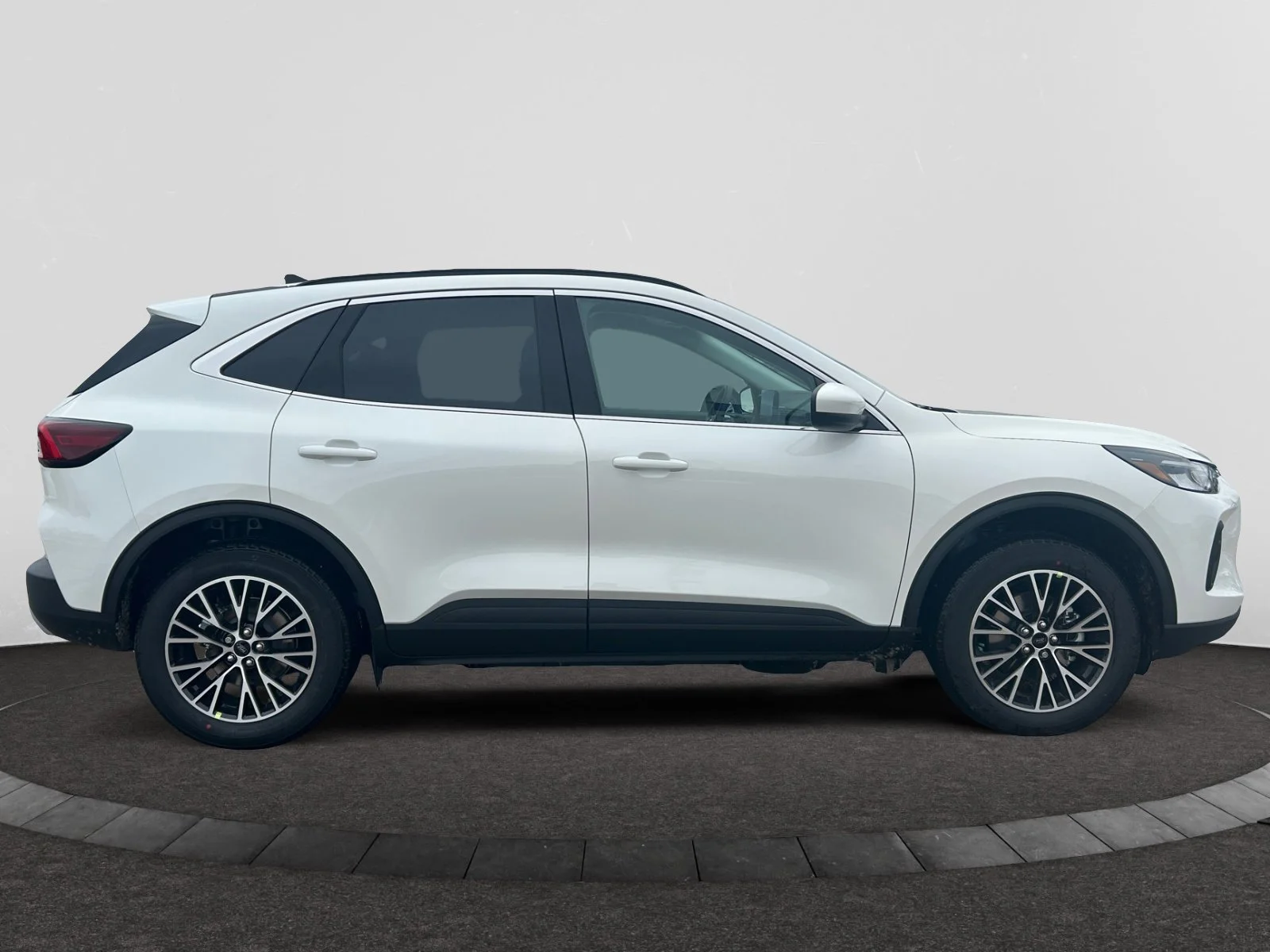 New 2026 Star White Metallic Tri-Coat Ford PHEV image 6