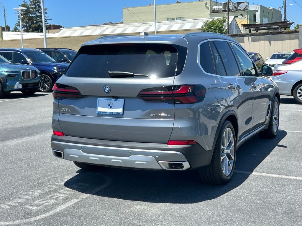 2026 BMW X5 50e - Photo 5