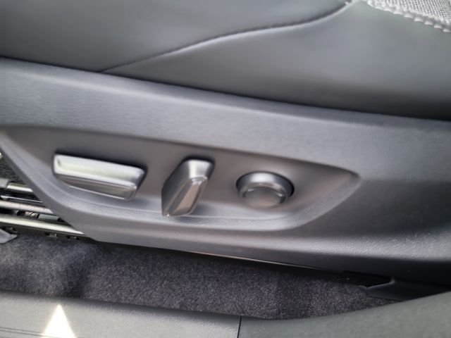 Used 2026  Toyota XLE image 20