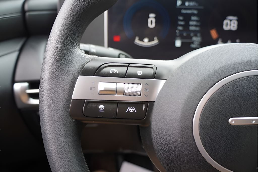 Used 2026 Atlantis Blue Hyundai SEL image 18