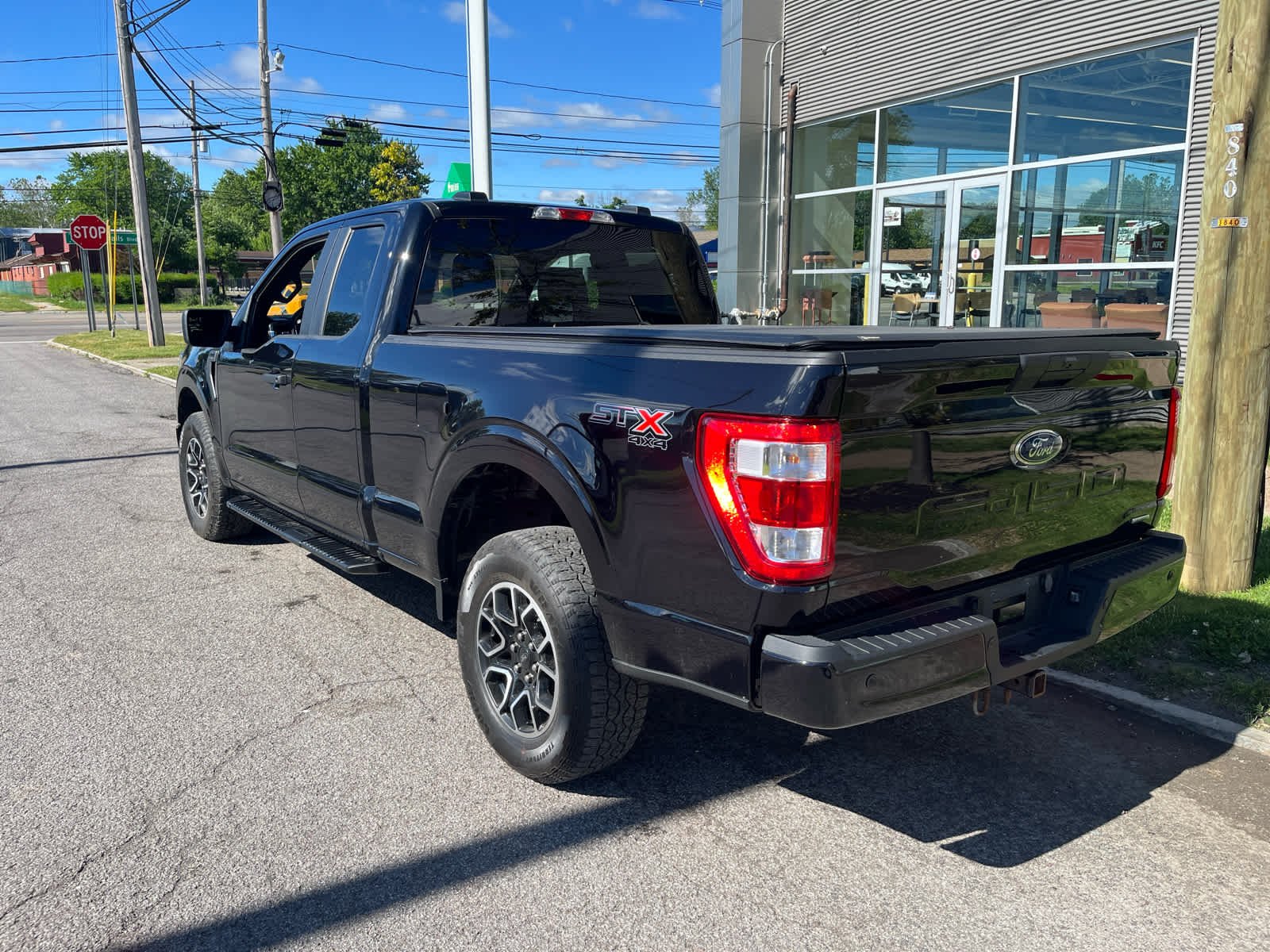 Used 2023 Agate Black Metallic Ford XL image 2