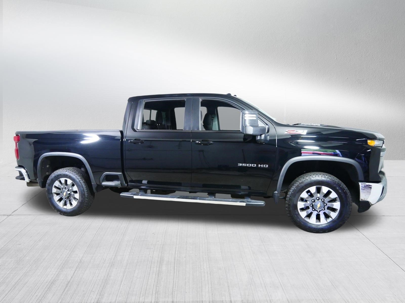 Used 2024 Black Chevrolet LT image 8