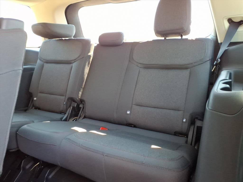 New 2025 Oxford White Ford Active image 24