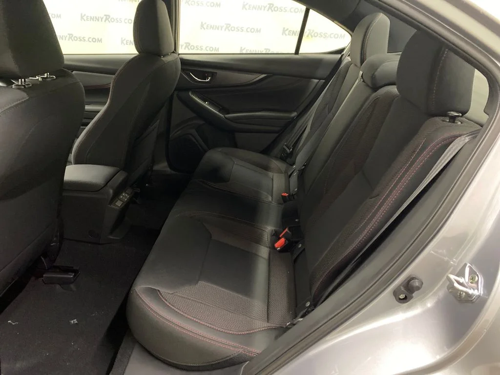 New 2026 ICE SILVER METALLIC Subaru Premium image 9