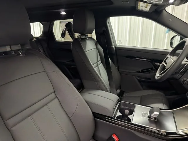 New 2026 Santorini Black Metallic Land Rover Dynamic image 23