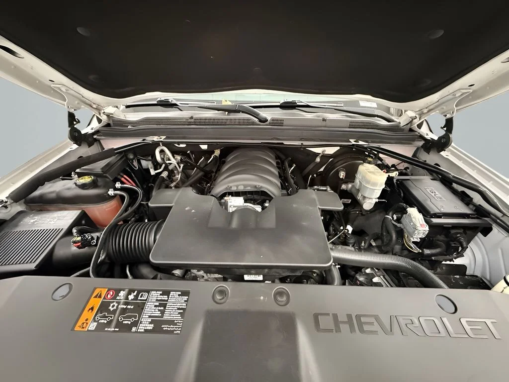 Used 2020 White Chevrolet Premier image 24
