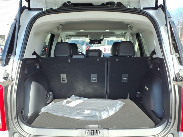 New 2026 Oxford White Ford Outer Banks image 10