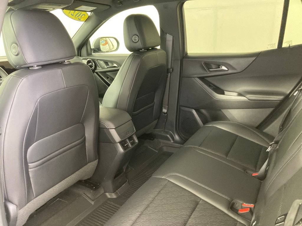 New 2027 Sterling Gray Metallic Chevrolet LT image 13