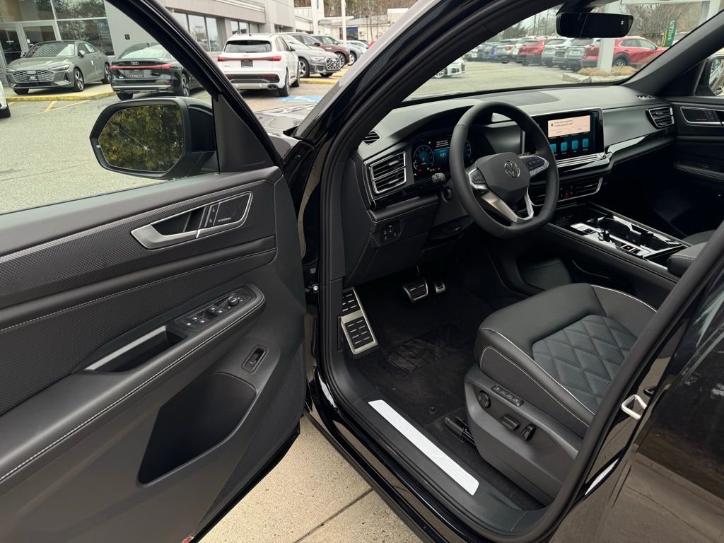 2026 Volkswagen Atlas Cross Sport SEL Premium R-LINE - Photo 18