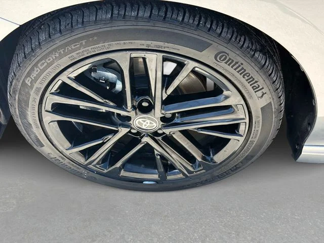 Used 2025  Toyota SE image 11