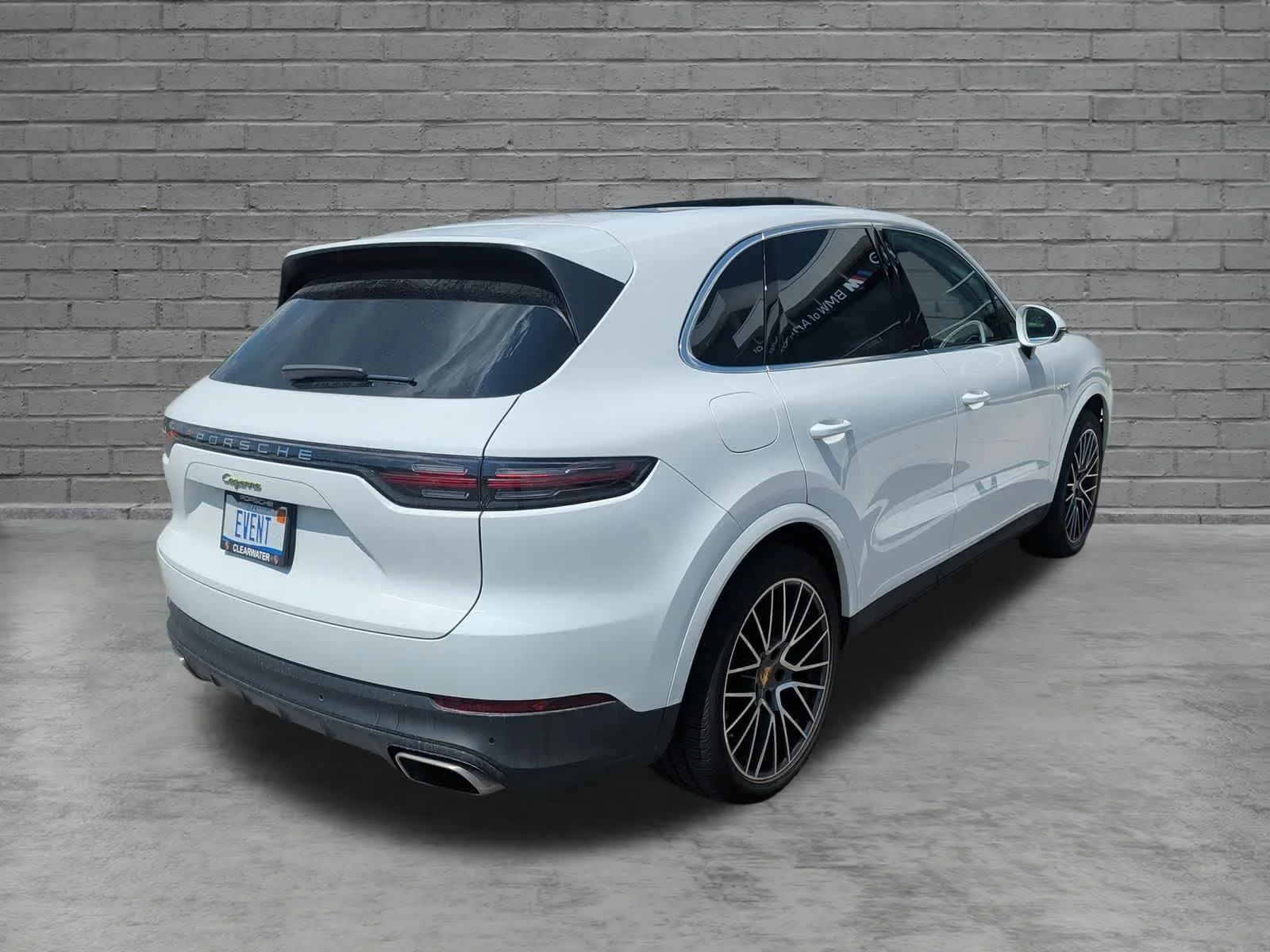Used 2023 Red Porsche  image 3