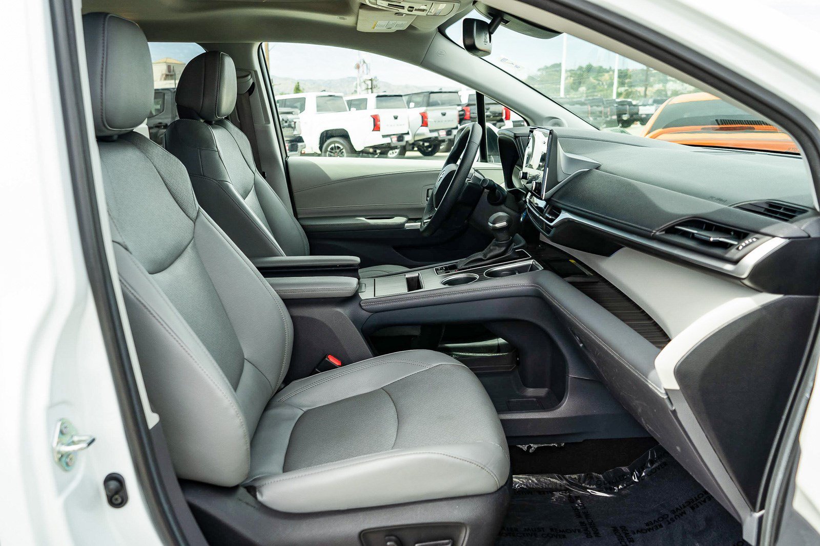 Certified Used 2023 Wind Chill Pearl Toyota Limited image 16