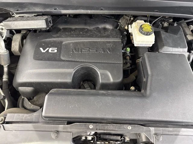 Used 2017 Blue Nissan SL image 21