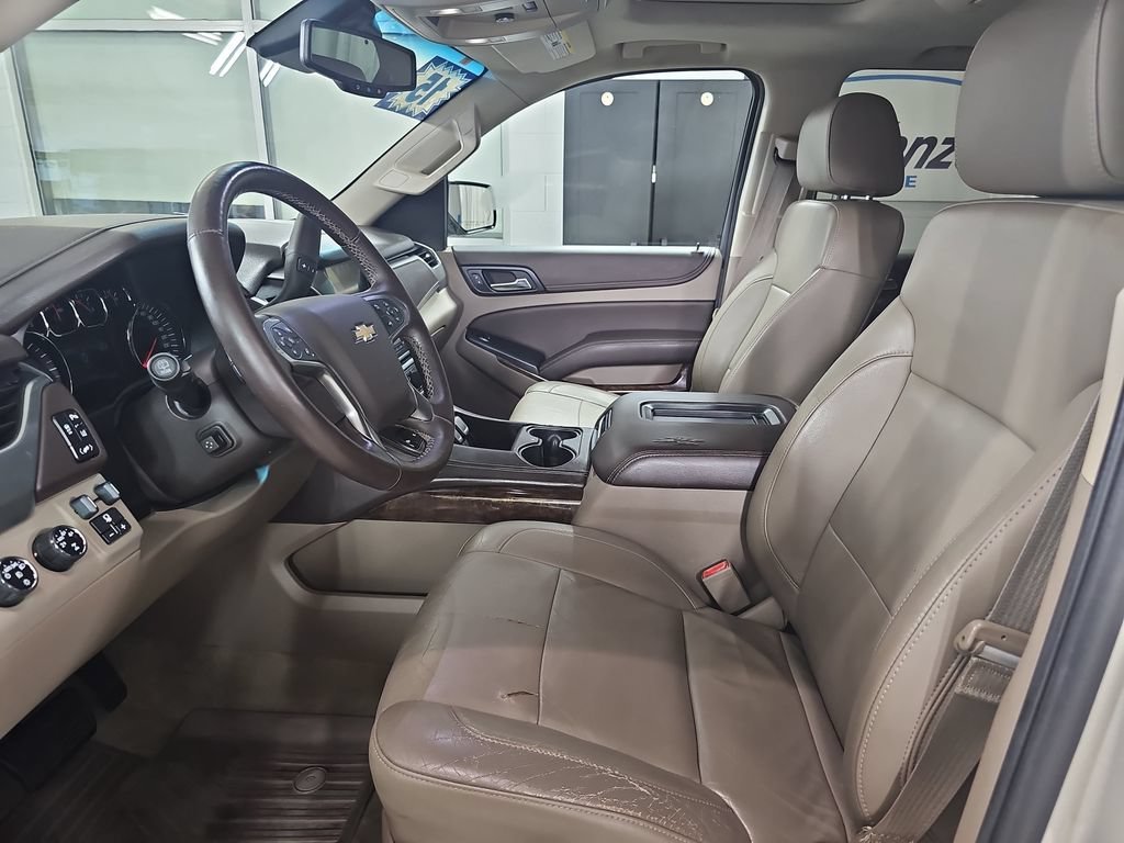 Used 2015 CHAMPAGNE SILVER METALLIC Chevrolet LT image 21