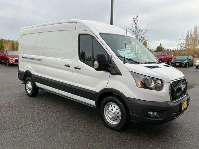 New 2026 Oxford White Ford Base image 3
