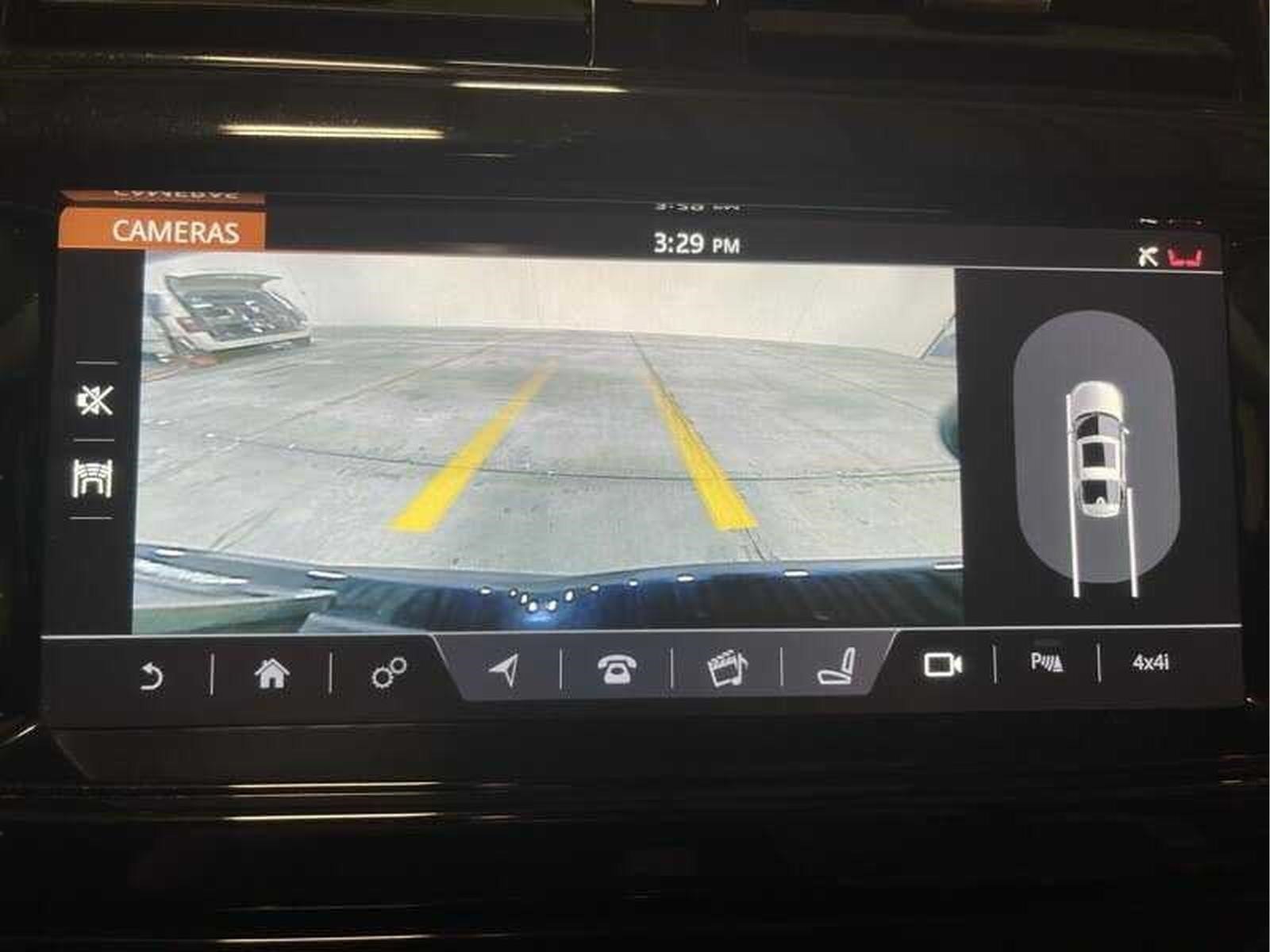 Used 2017  Land Rover HSE Luxury image 20