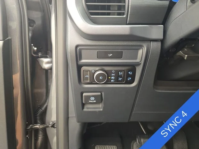 New 2026 Carbonized Gray Metallic Ford XLT image 37