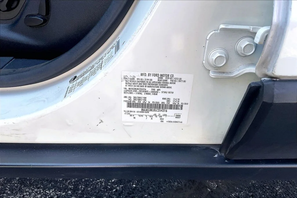 Used 2020 White Ford Titanium image 33