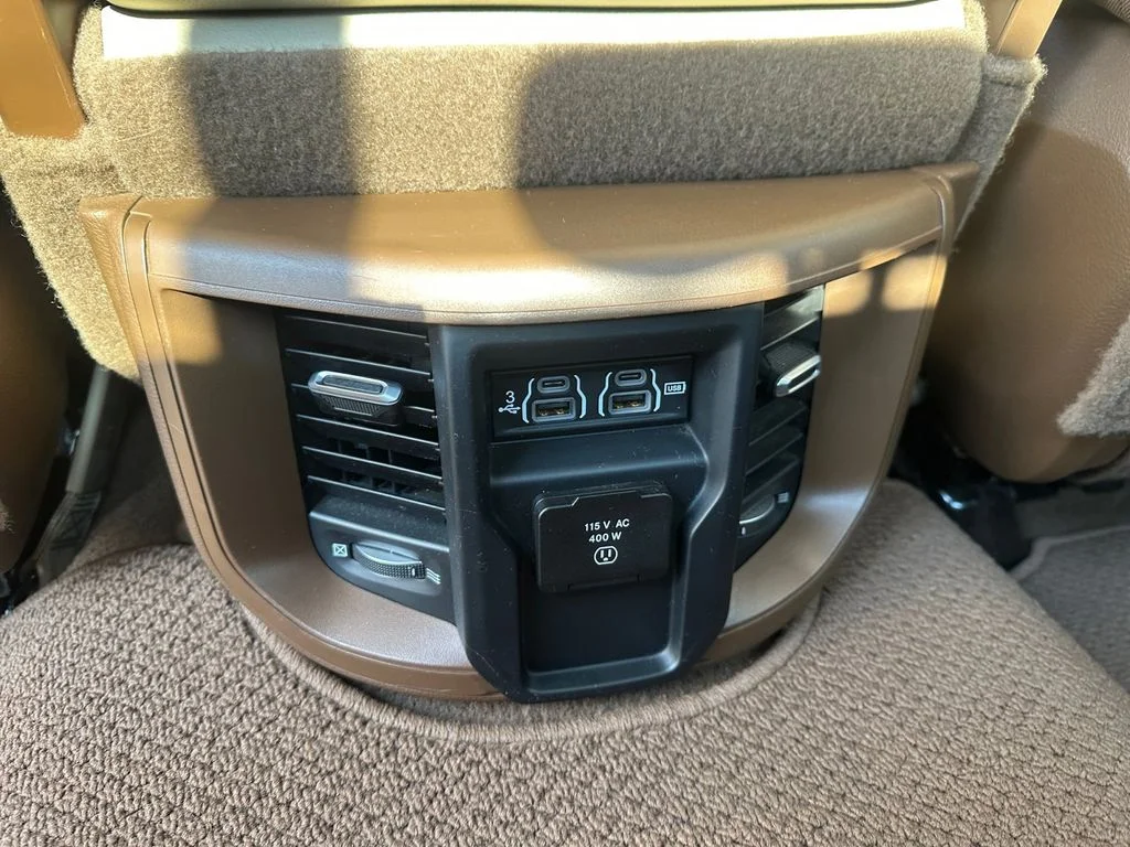 Used 2019 Black Ram Laramie image 23