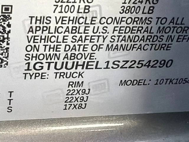 Used 2025 Sterling Metallic GMC Denali Ultimate image 33