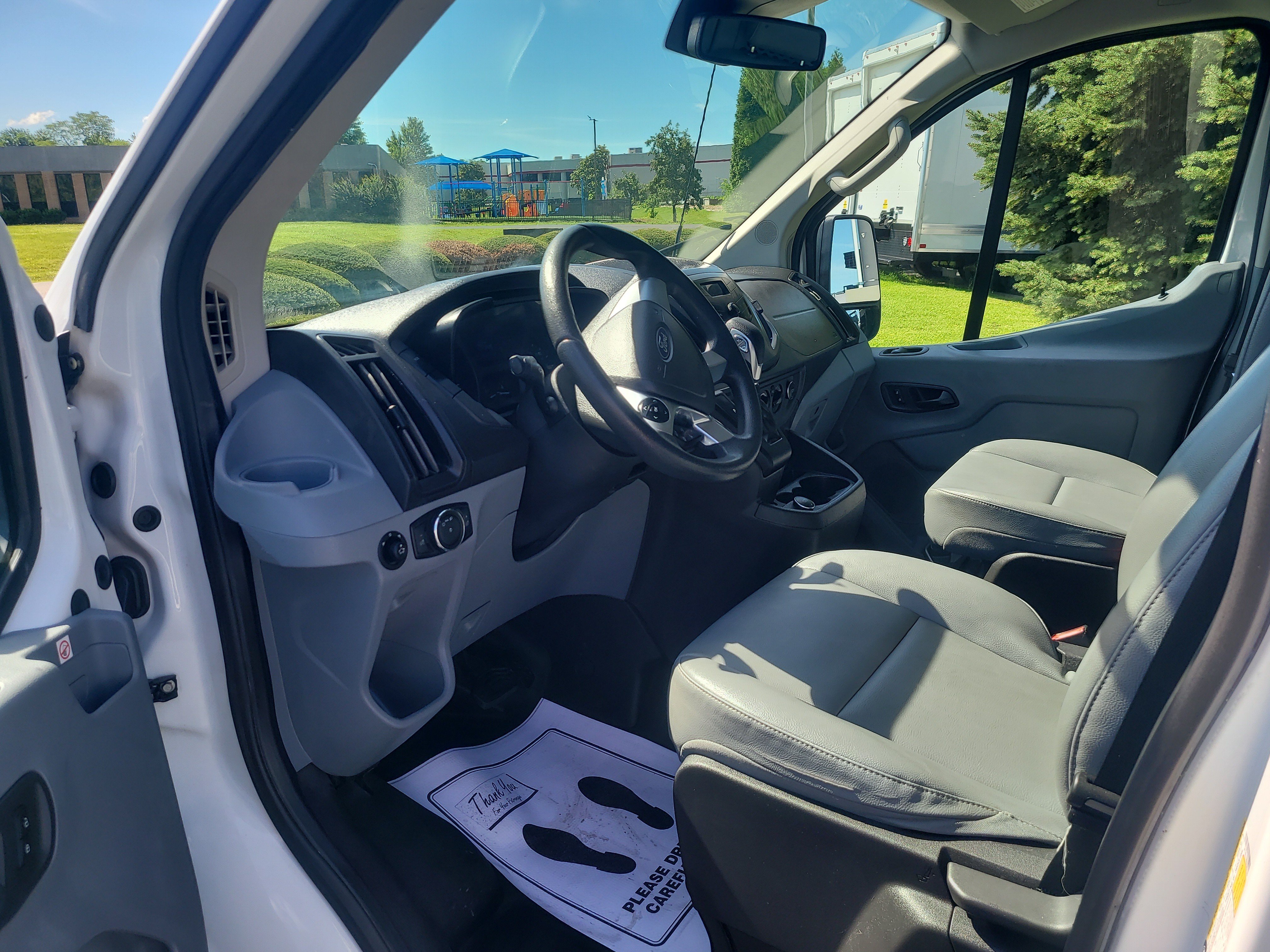Used 2019 Oxford White Ford  image 11