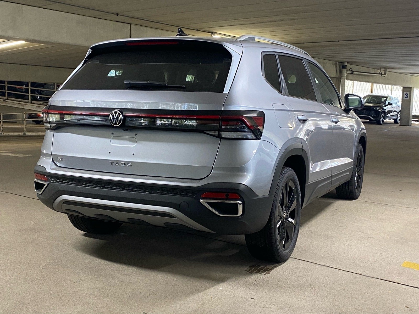 New 2026 Silver Volkswagen 1.5T SE image 3