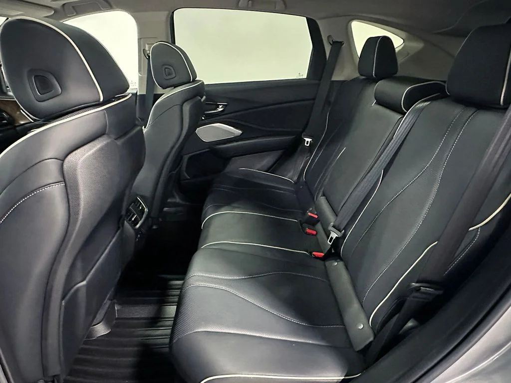 Used 2020  Acura Advance Package image 17