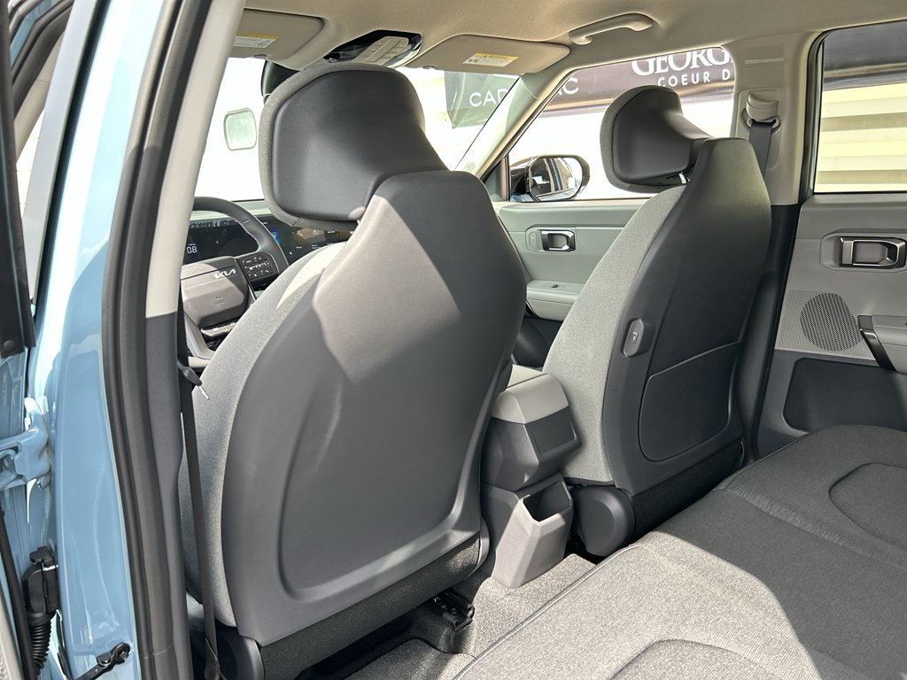 New 2027 Frost Blue / Black Roof Kia S image 12