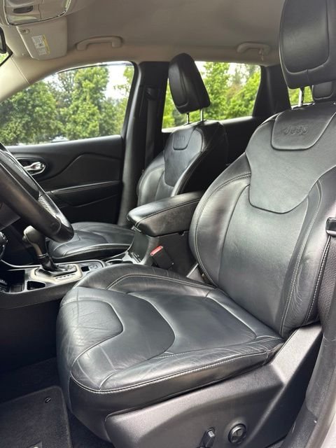 Used 2014 Billet Silver Metallic Jeep Limited image 13