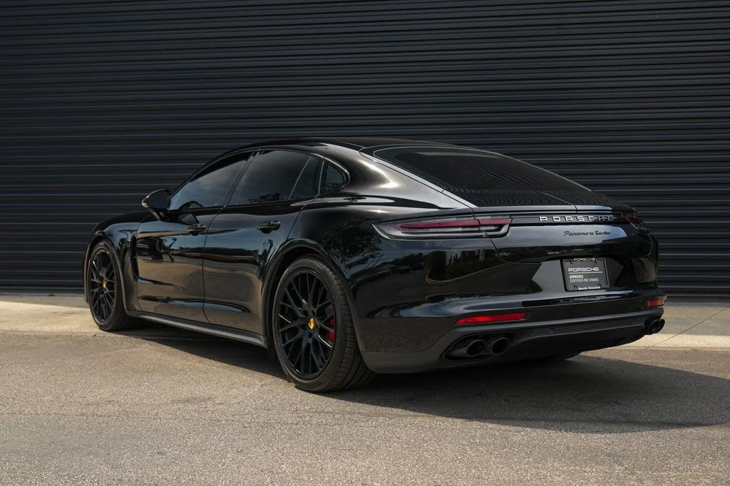 Certified Used 2018  Porsche Turbo image 3