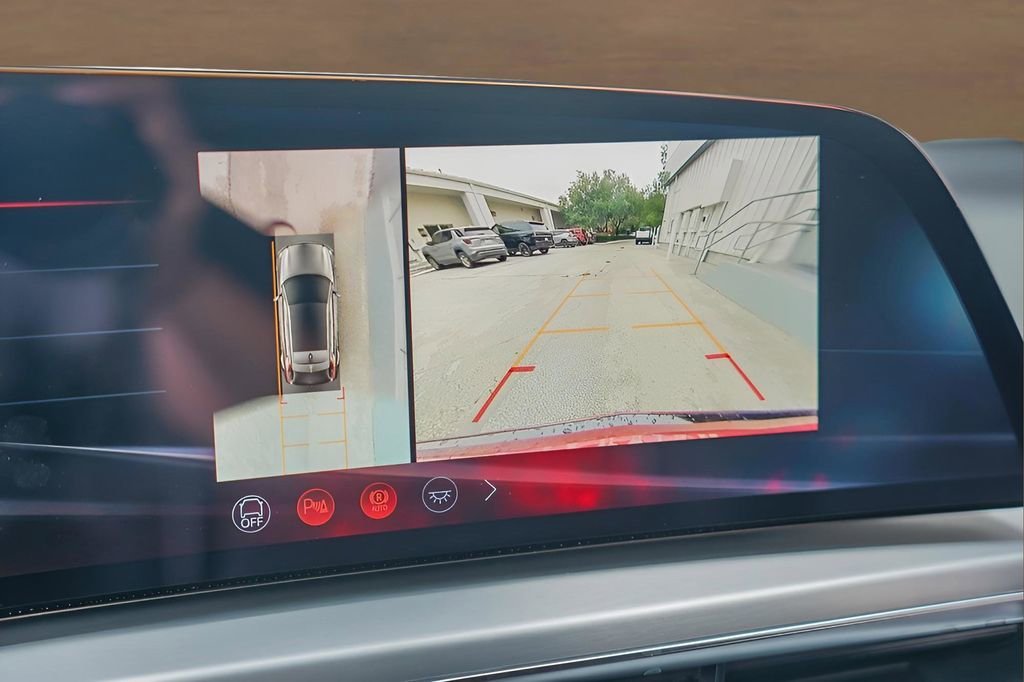 2026 Cadillac LYRIQ V Premium - Photo 34