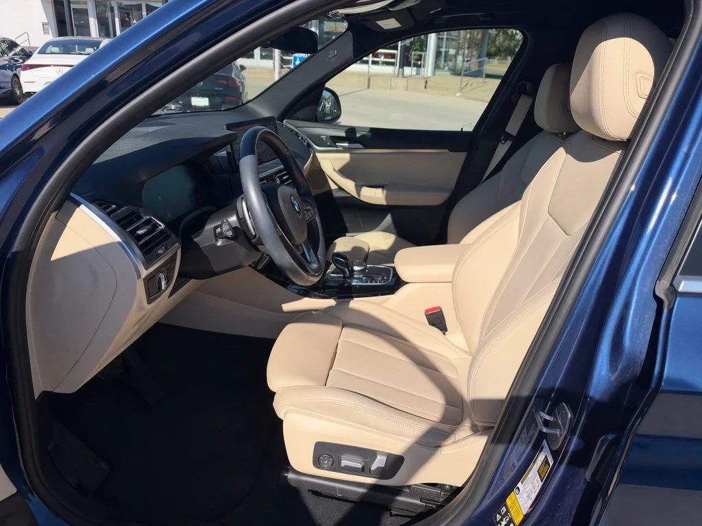 Used 2022 Blue BMW xDrive30i image 8