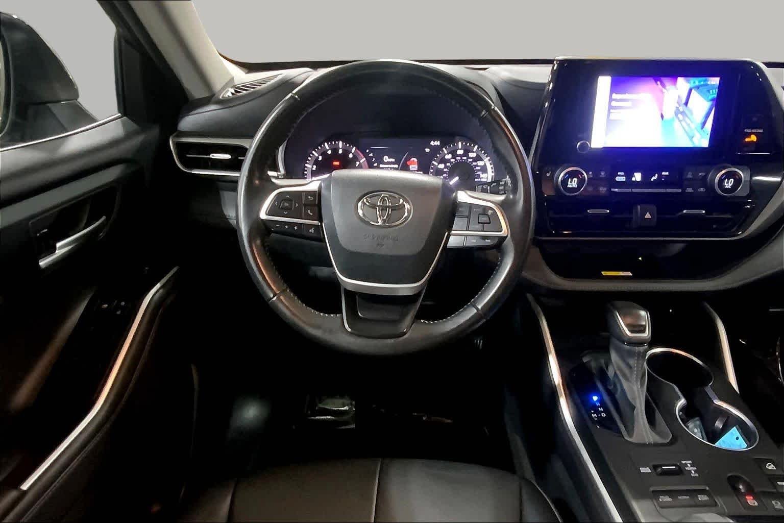 Used 2023 Magnetic Gray Metallic Toyota XLE image 6