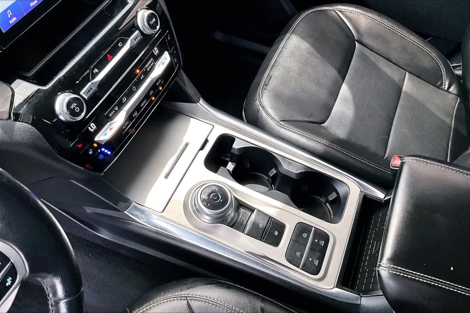 Used 2021 Agate Black Metallic Ford Limited image 17