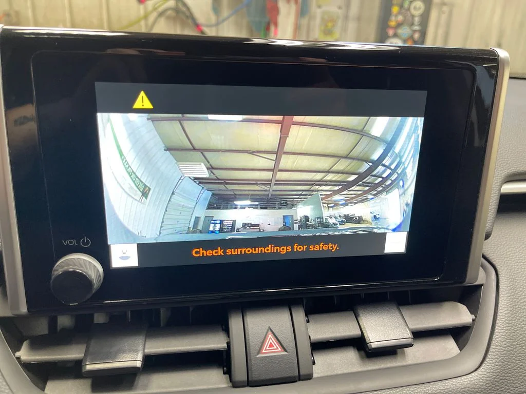 Used 2025 Silver Toyota XLE image 22