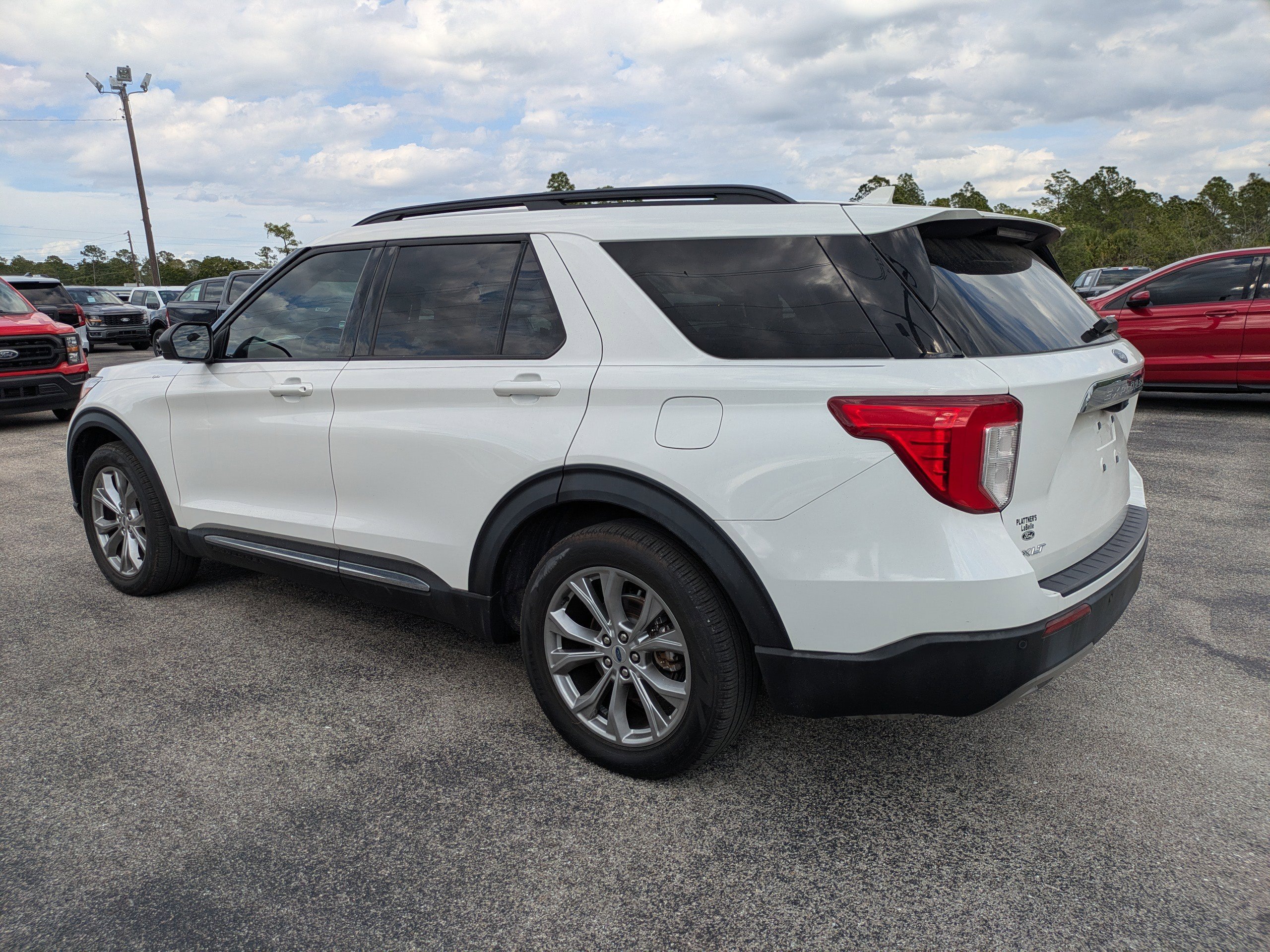 Used 2023 Oxford White Ford XLT image 6