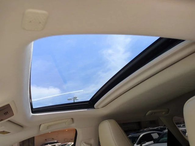 Used 2018 Blue Lexus 350L image 18