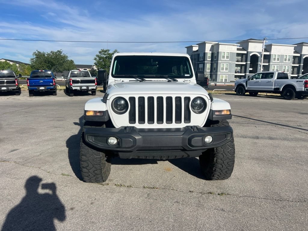 Used 2020 Bright White Clearcoat Jeep Unlimited Sahara image 16