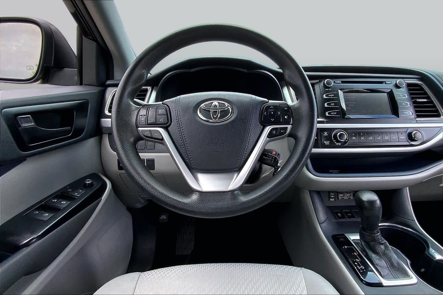 Used 2019 Midnight Black Metallic Toyota LE image 6