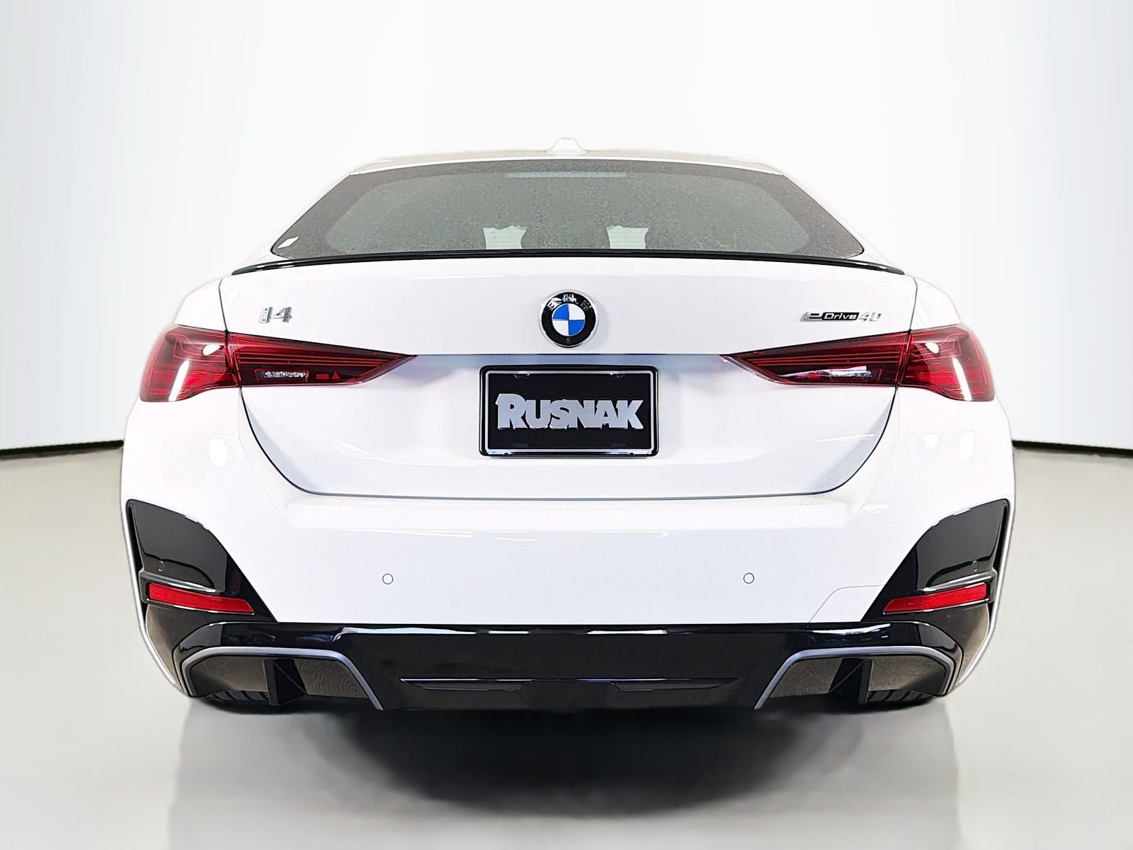 New 2026 Alpine White BMW eDrive40 image 6