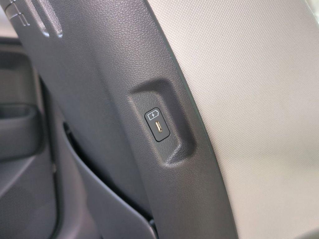 2026 Hyundai Santa Fe SE - Photo 18