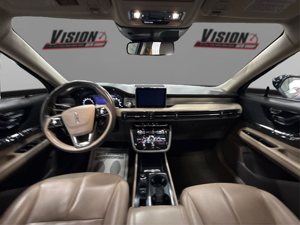 Used 2020 Silver Lincoln Standard image 22