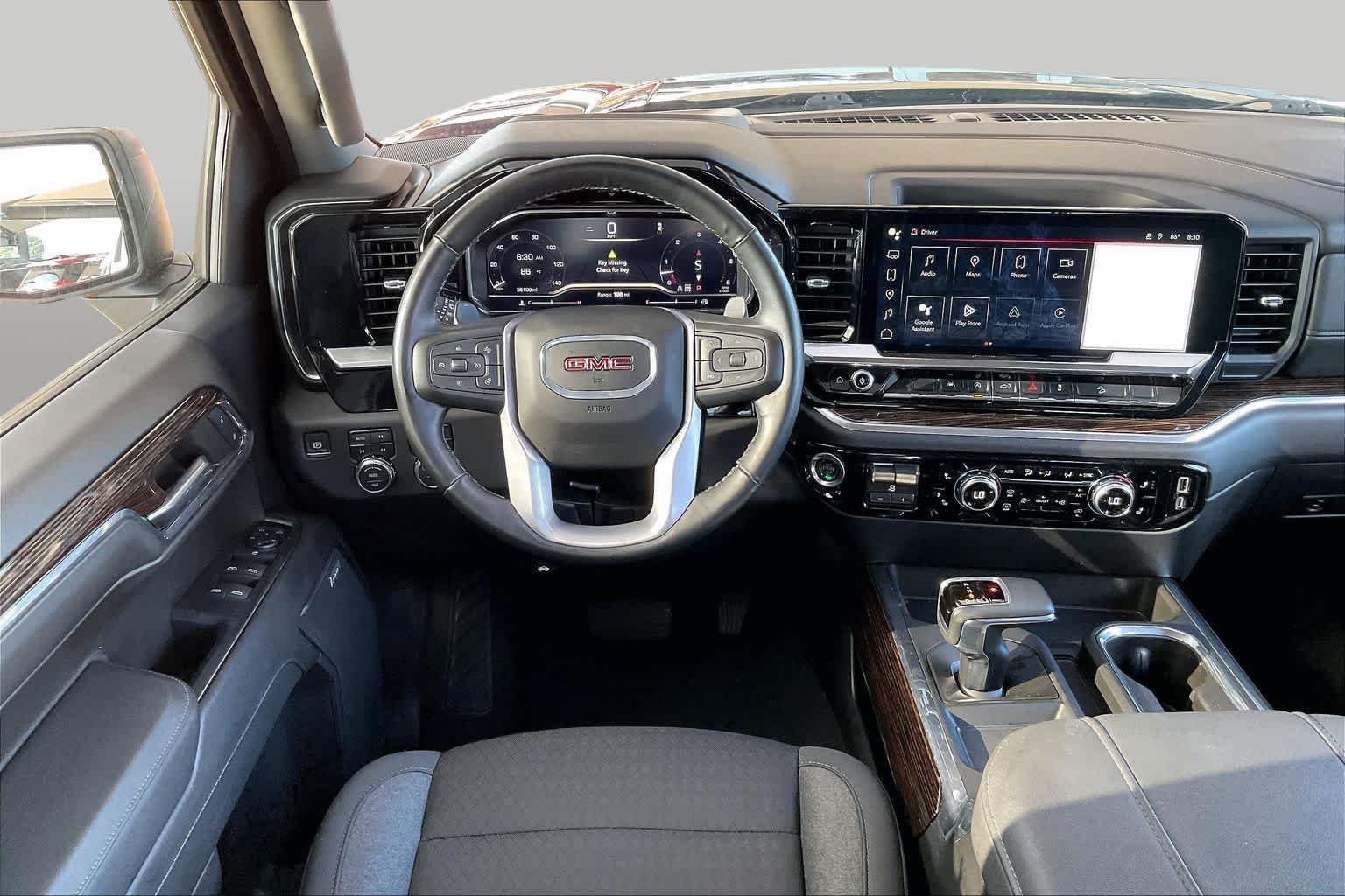 Used 2024 Onyx Black GMC Elevation image 4